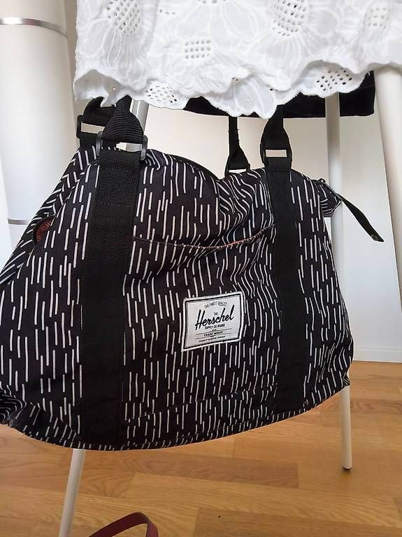 Borse da donna: Diverse Taschen und accessoires – Usato da Luzern venduto da cla_2wbh 3