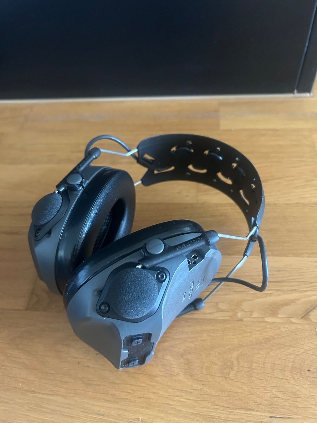 3M Protezione per viso e udito: 3M PELTOR ComTac VIII Headset neu – Nuovo e nell'imballaggio originale da Münchenbuchsee venduto da LP_Store 1