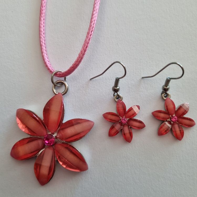 XFSRG Blumenanhänger Set Halskette & Ohrringe - 3D Blüten Schmuck In Pink, Weiß, Gelb