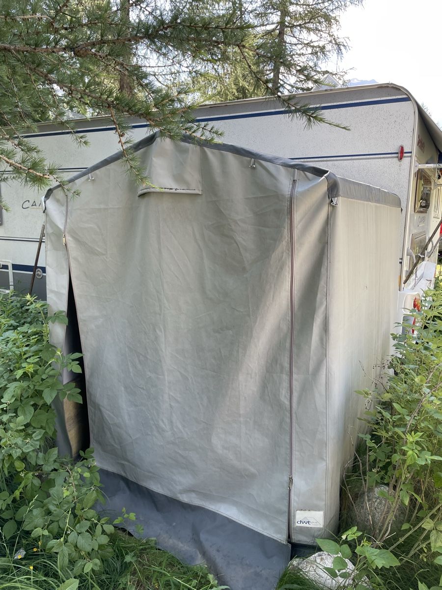 Tentes & Pavillons: Vorzelt Materialzelt – D'occasion à Jona par Fagabund 1