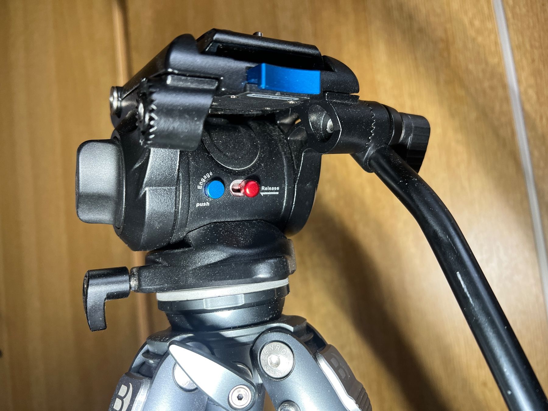 Benro Treppiedi & Teste: Benro S 4 Pro Videokopf – Usato da Walzenhausen venduto da hal_9928