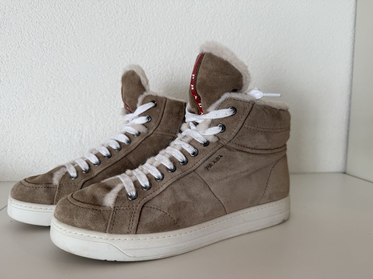 Prada Scarpe da donna: Prada Winter Schuhe Wildleder Gr. 39 – Usato da Oberglatt ZH venduto da lar_2nv2