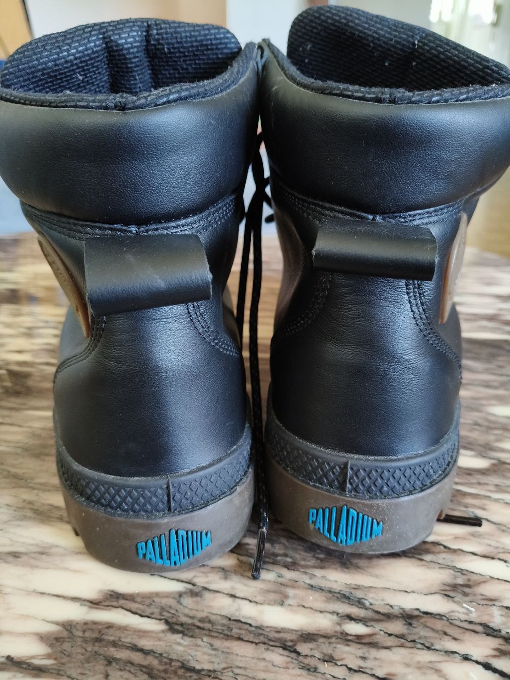 Palladium Scarpe da uomo: Palladium Waterproof Boots Men Size 44 Black Leather – Usato da Zürich venduto da sha_vw65 2