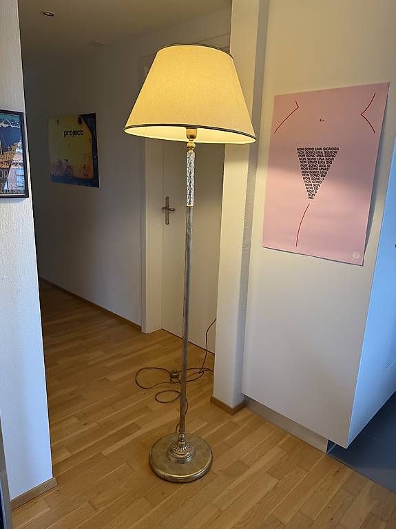 Lampade: Stehlampe aus ehemaligem Hotel – Usato da Zürich venduto da Kingin 1