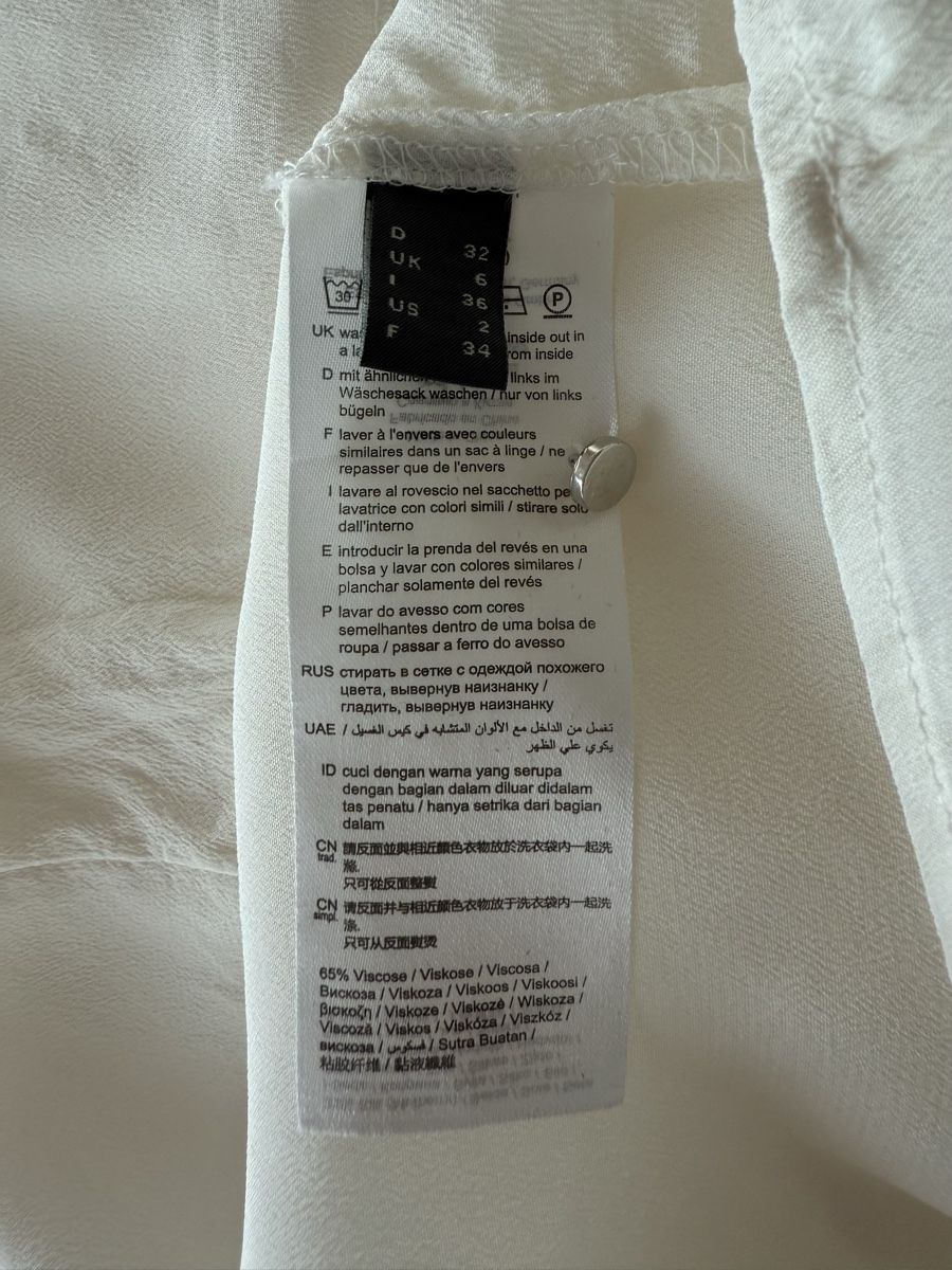 Esprit Camicette: Esprit Bluse Seide Gr. 32 / cremefarben / neuwertig  – Nuovo (secondo la descrizione) da Hergiswil NW venduto da Labello01 4