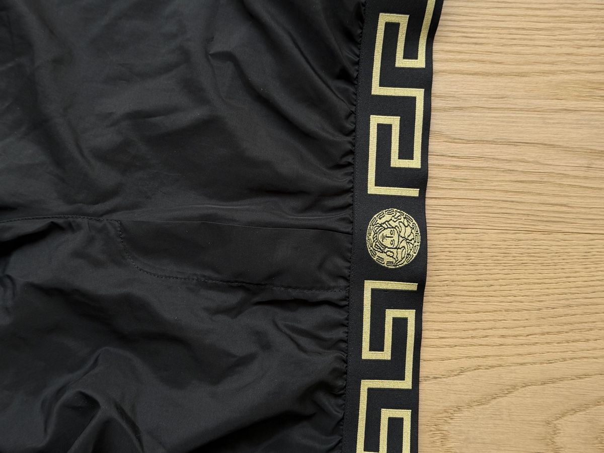 Versace Costumi da bagno: Versace Greca swimshorts – Usato da Zürich venduto da dav_ylk6 3