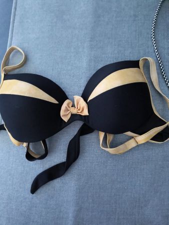 Schöner Bikini Oberteil Schleife, Grösse M - Top Zustand!