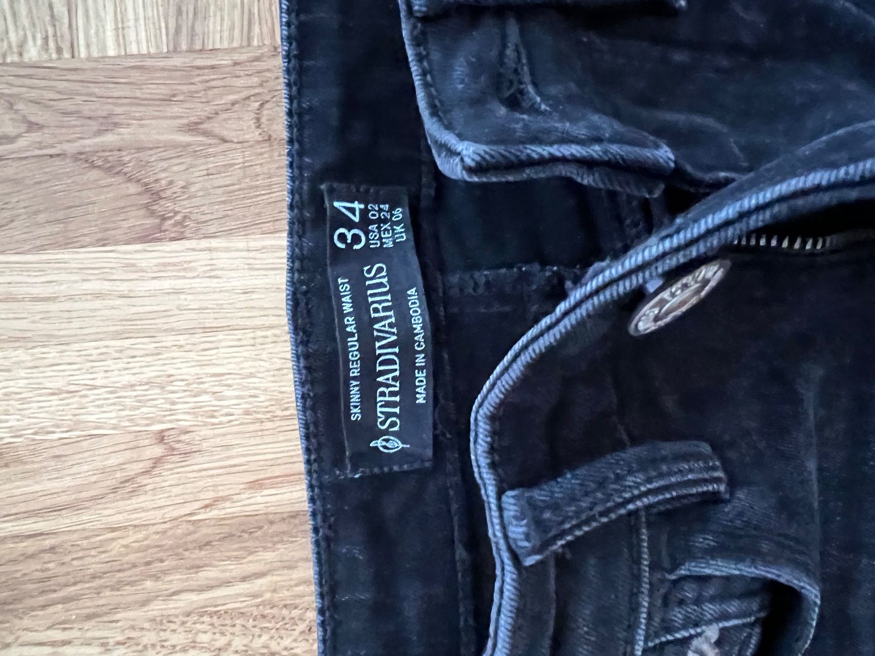 Stradivarius Jeans: Stradivarius jeans 34 – Usato da Neuhaus SG venduto da bernike 2