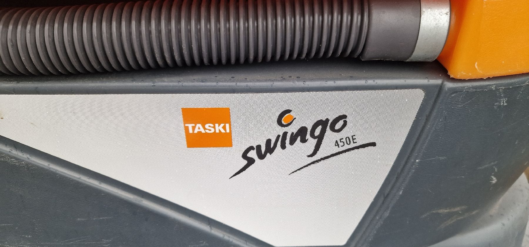 Tutte le macchine: TASKI Swingo 450E Scheuersaugmaschine – Usato da Tagelswangen venduto da Axel_36 4