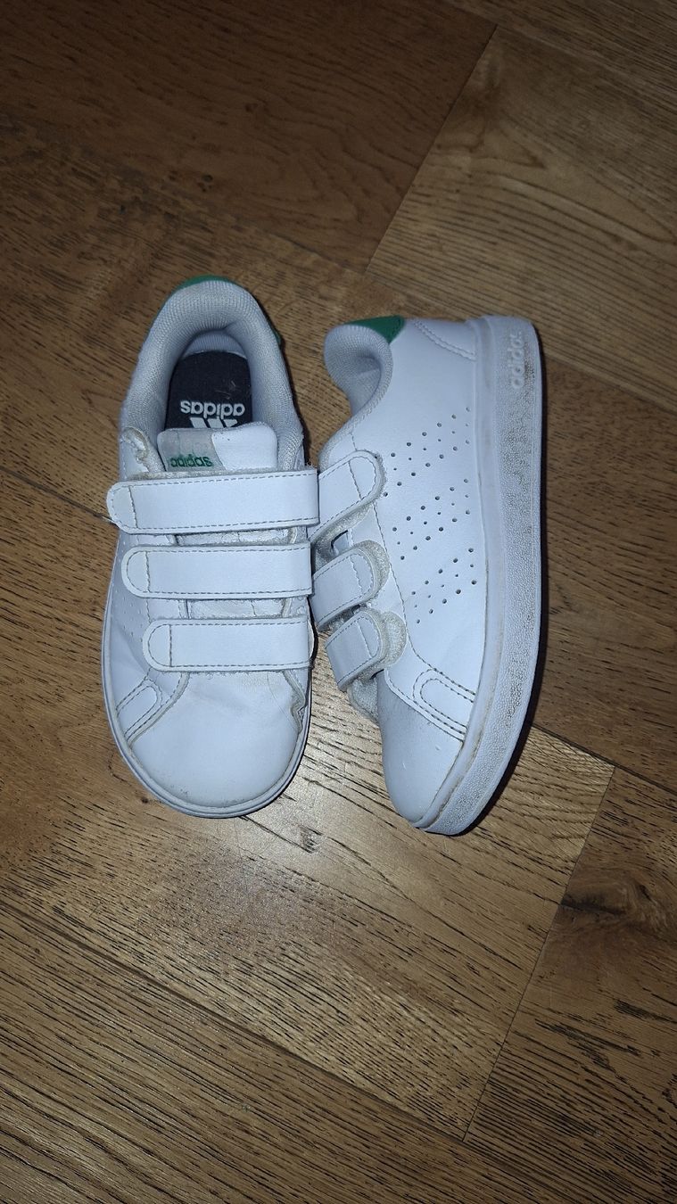 Adidas Scarpe per ragazzi: Baskets enfant Adidas Stan Smith taille 28 – Usato da Jussy venduto da drs_sb7q 1