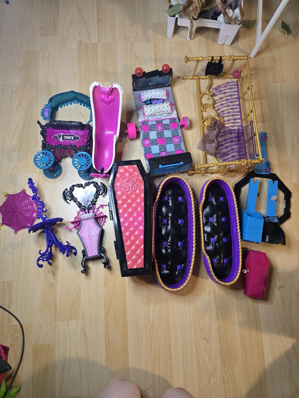 Giocattoli: Monster High Möbel – Usato da Büsserach venduto da sobis.trade