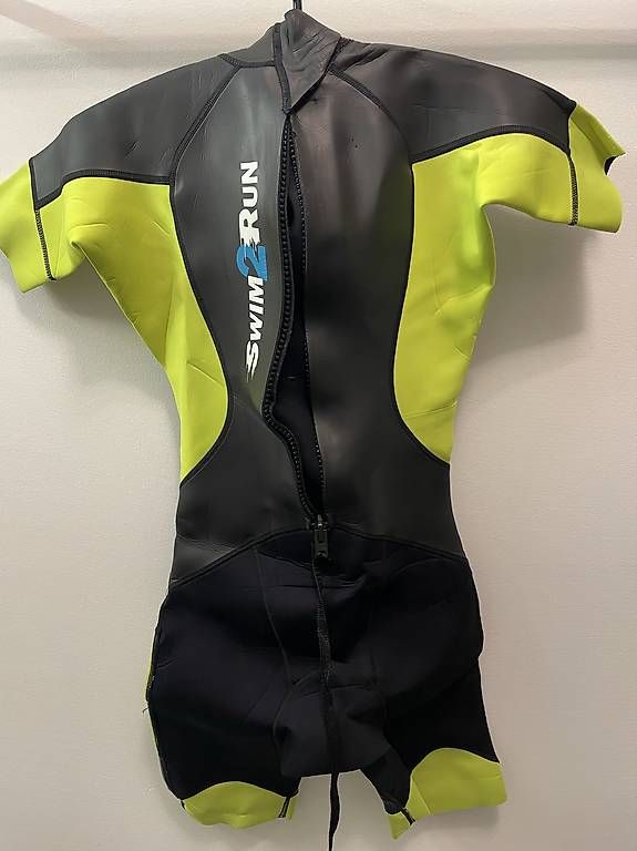 Tauchanzüge: Neoprenanzug swimrun, size MT – Gebraucht aus Eglisau von Samtri 2
