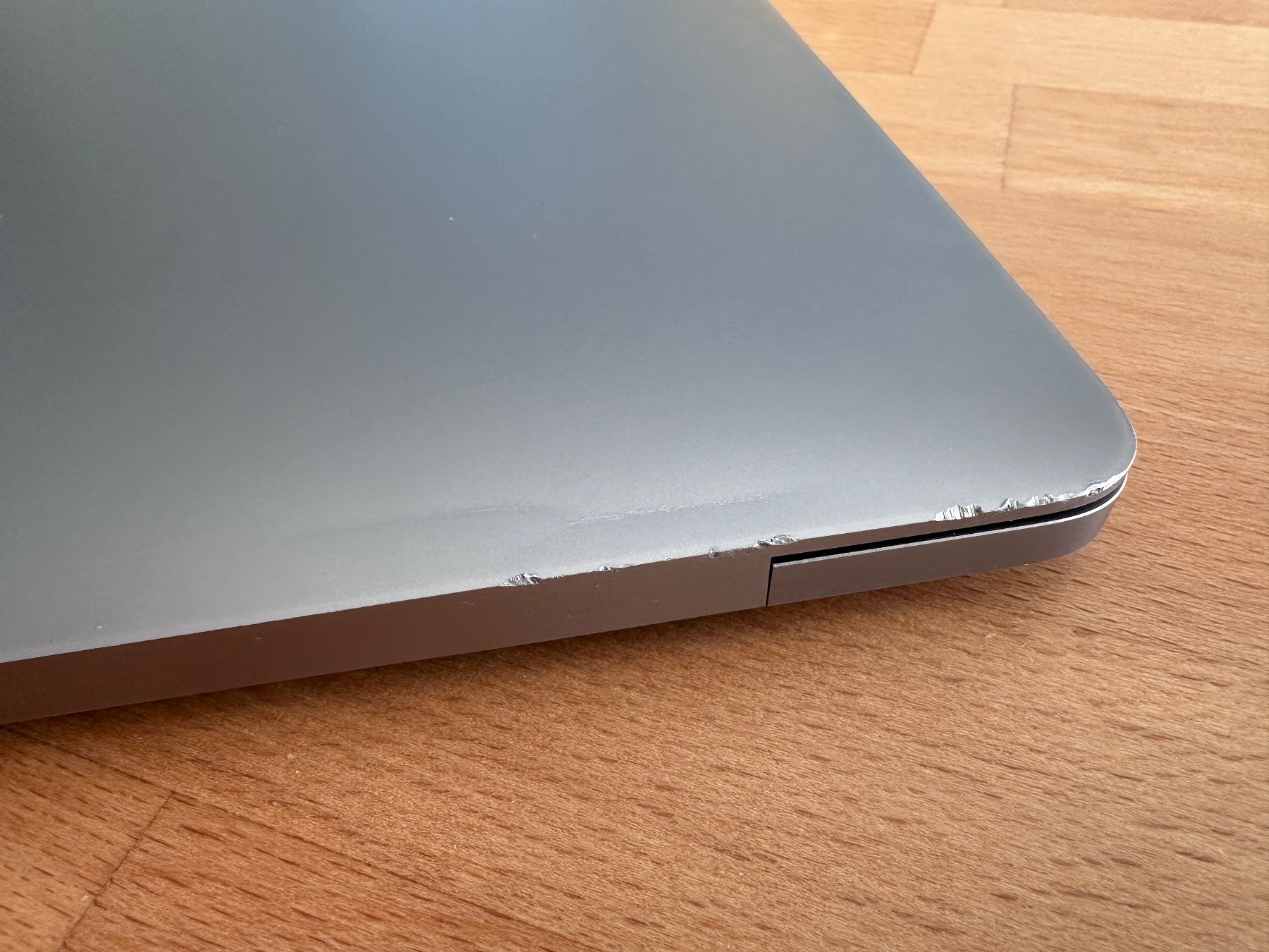 Apple Portables: Apple MacBook Pro 15" 2017 pour étudiant-e – D'occasion à Promasens par Toblerone83 7