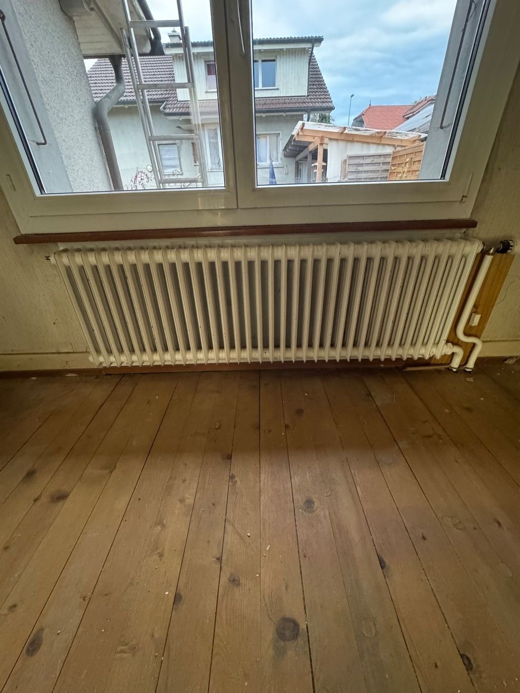 Heizgeräte: Radiatoren – Gebraucht aus Gwatt ((Thun) von Fipu2666 4