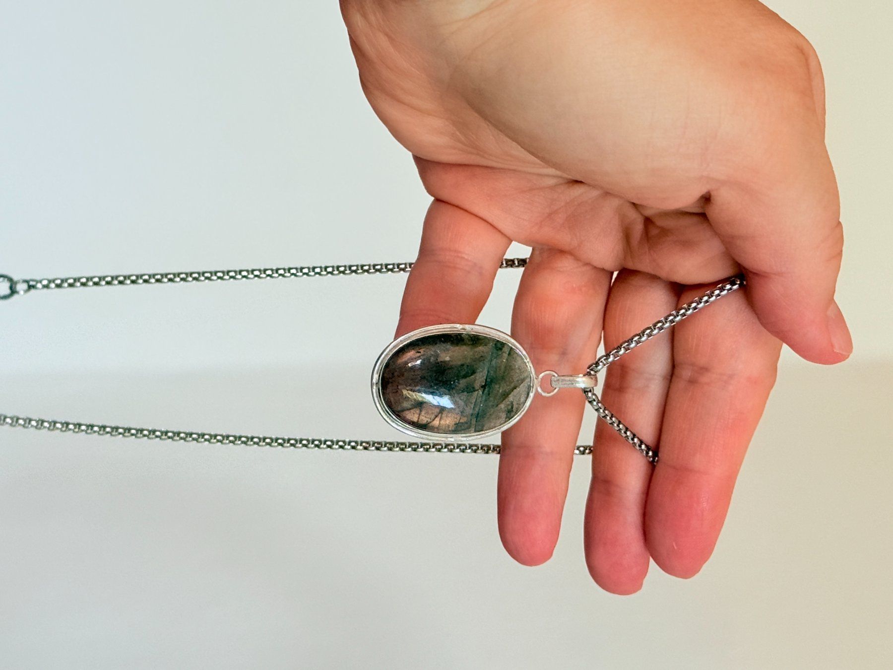 Catenine: Collier  Labradorite Pierre Naturelle  Neuf – Nuovo e nell'imballaggio originale da Genève venduto da AWWA 2