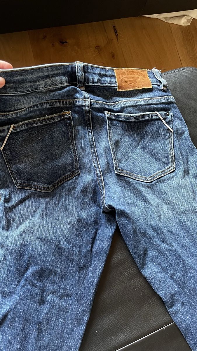 Zara Jeans: Zara Women's Jeans Size 26 – Gebraucht aus St-Gingolph von Ynatka 1