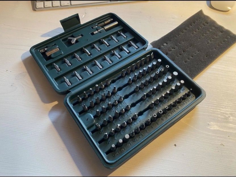 Alle Werkzeuge: 100-tlg. Bit Set MM – Neu (gemäss Beschreibung) aus Heerbrugg von ProBau-Liq