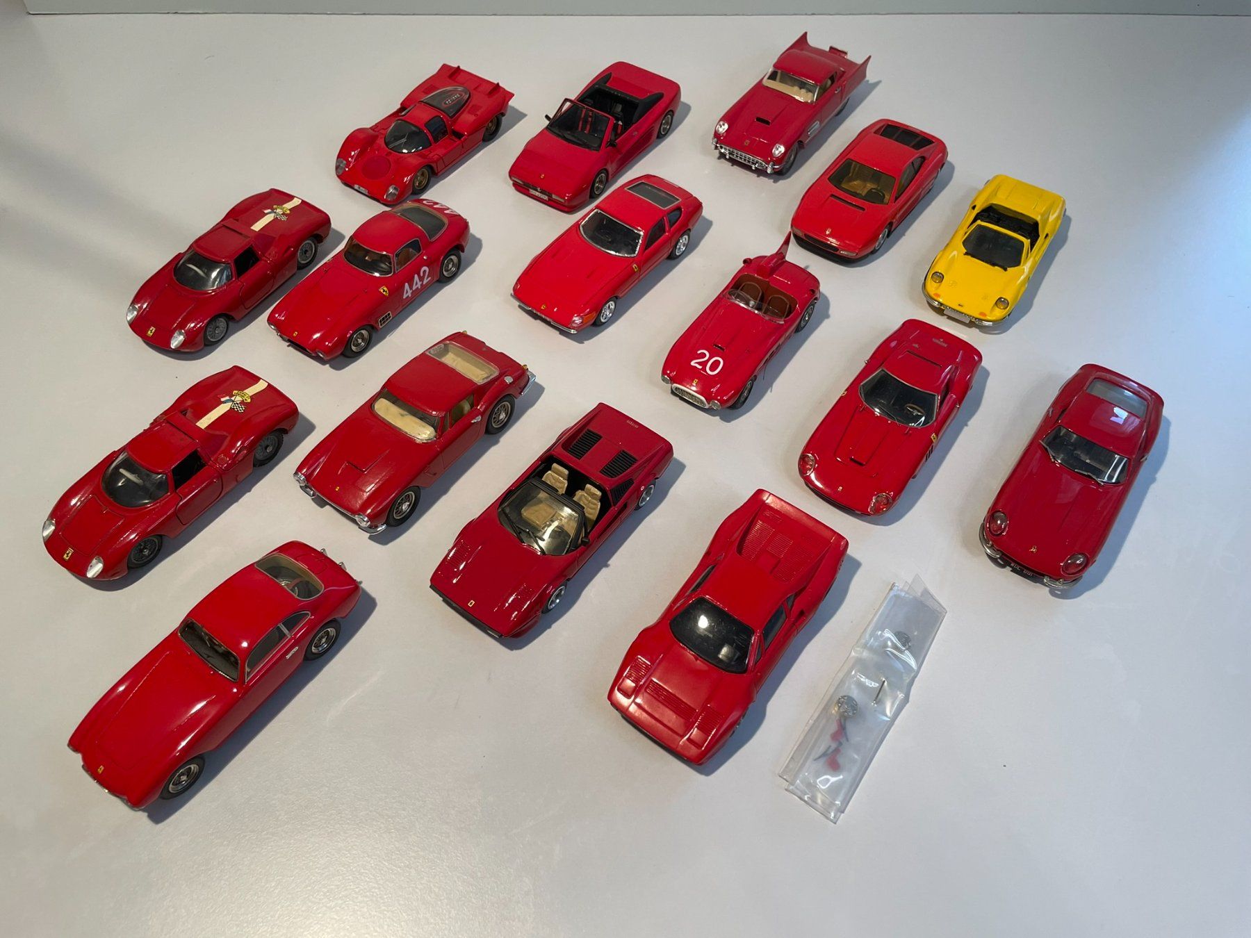 Ferrari Modellautos: Diverse 1:43 Ferrari Modelle a-bloc – Gebraucht aus Bättwil von Samuel_Wyss 6