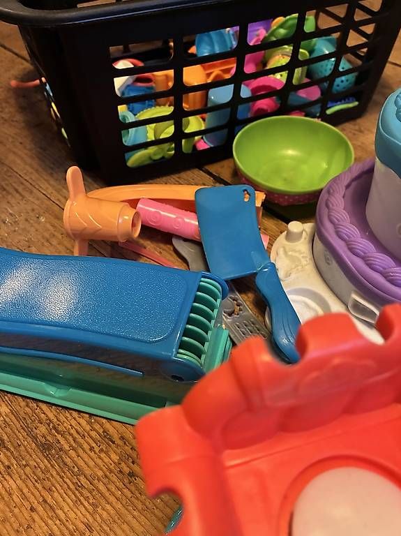 Materiale per modellare: PlayDoh, Kneteformen – Usato da Knutwil venduto da Momon 2