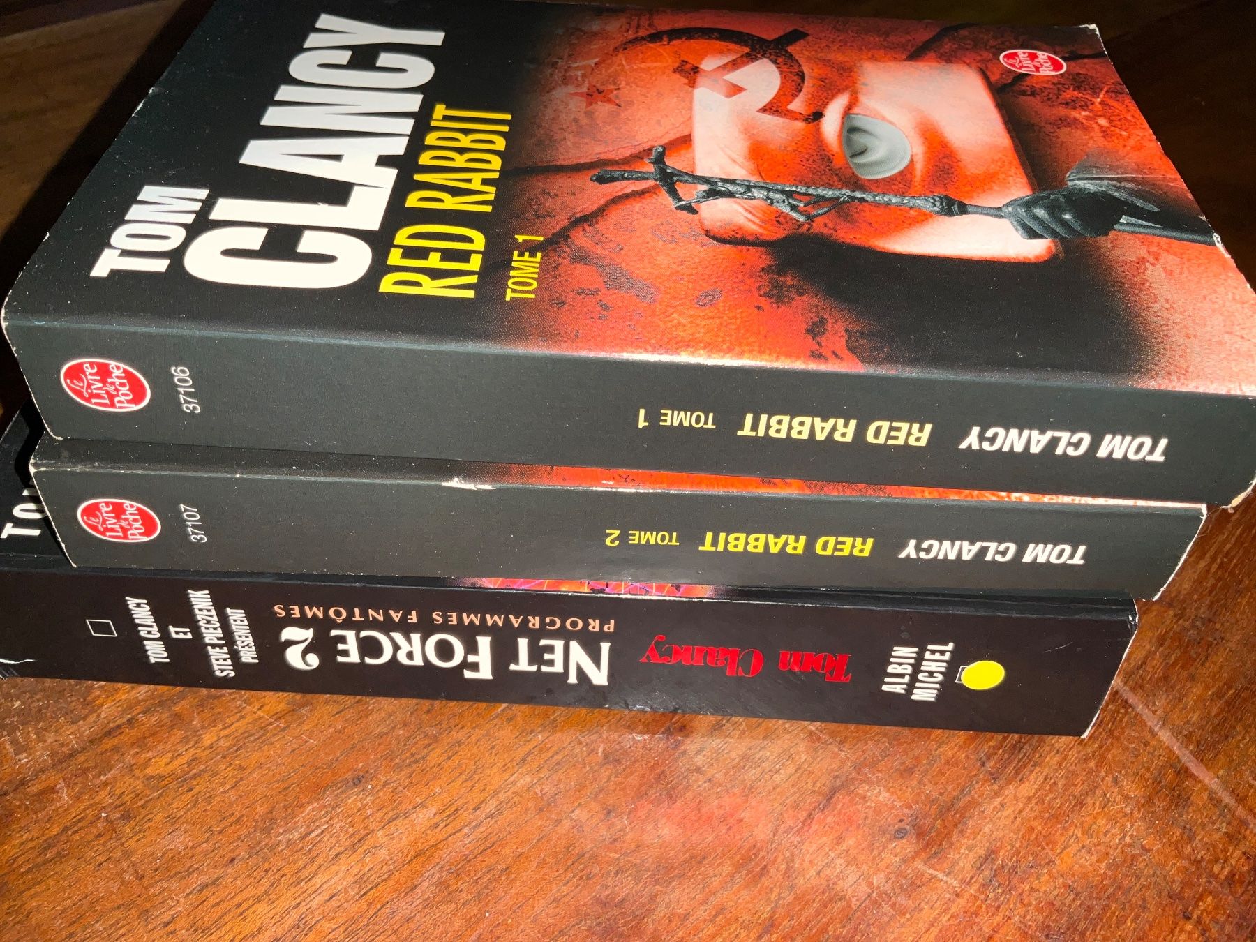 Livres: Lot de livres Tom Clancy Red Rabbit et Net Force 2 – D'occasion à Avenches par Lactobacille 1