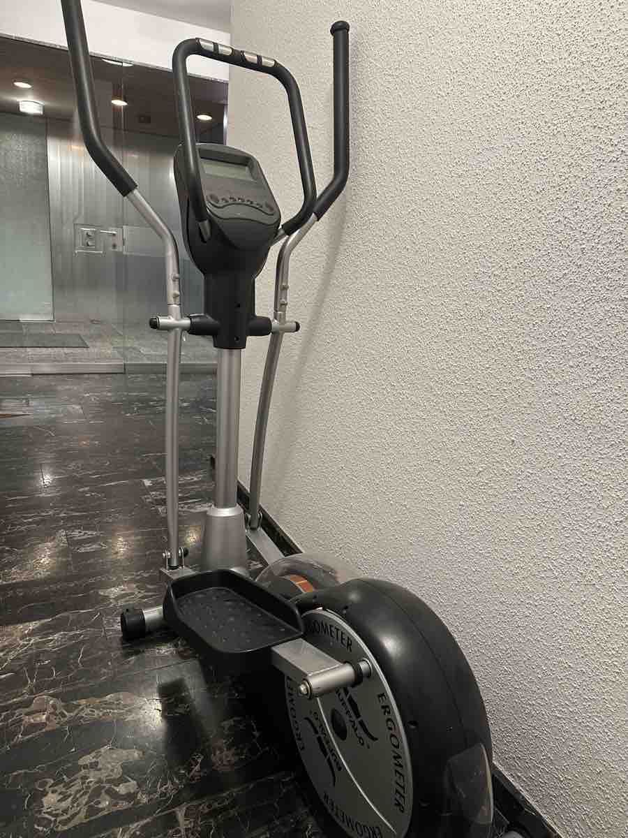 Kettler Hometrainer: Crosstrainer Buffalo Ergometer gebrauchter Zustand – Usato da Basel venduto da ahm_wvq2
