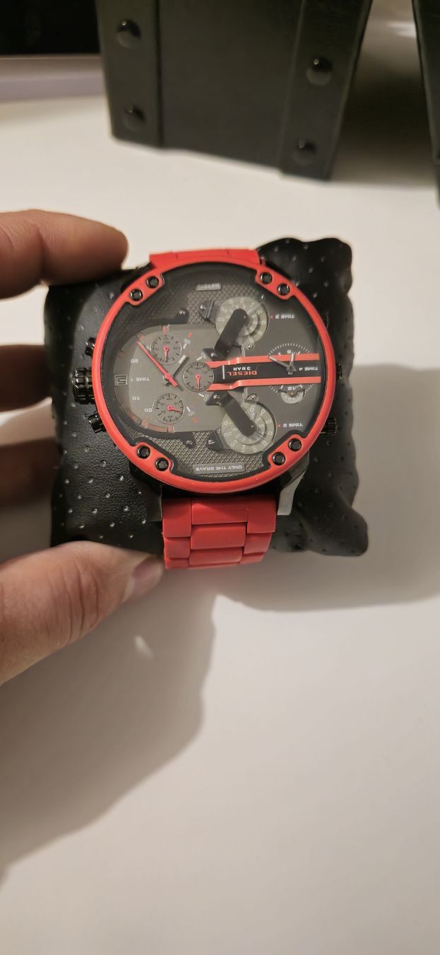 Diesel Orologi: montre diesel daddy 2.0 rouge – Nuovo (secondo la descrizione) da Réchy venduto da mikas4100 1