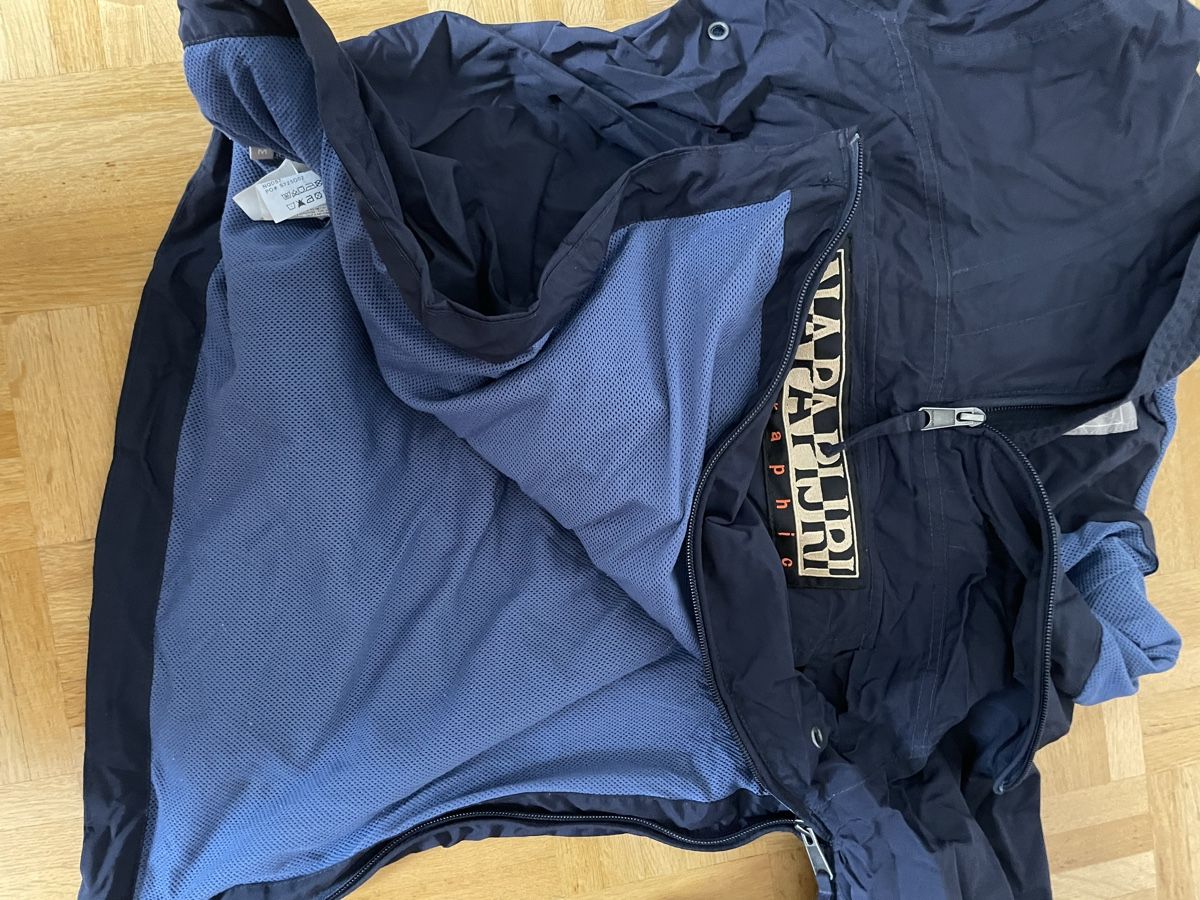 Giacche: Napapijri Jacke dunkelblau – Usato da Basel venduto da Magimagsen 4