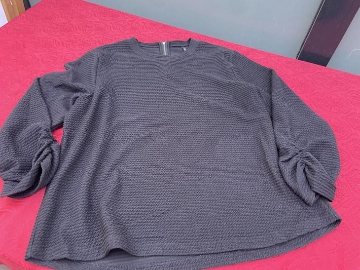 Maglioni & Felpe: Damen Pullover schwarz XL NEU – Nuovo e nell'imballaggio originale da Bergdietikon venduto da antovale