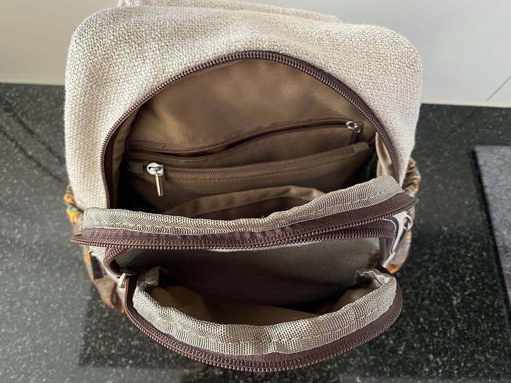 Sacs & sacs à dos: Rucksack Katze 3D Applikation Stoff Mix Grösse Small – D'occasion à Bern par Mondol 3