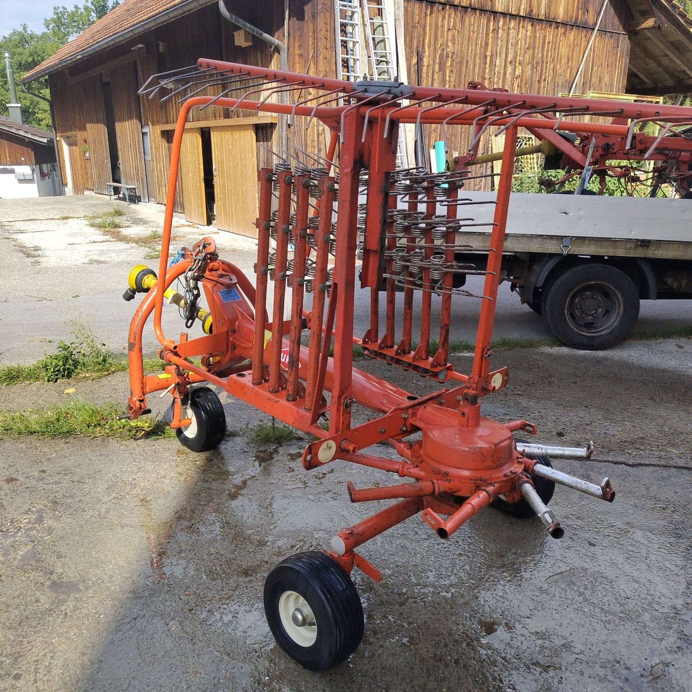 Kuhn Fauchage: Kreiselschwader Kuhn – D'occasion à Herisau par kobiza 2