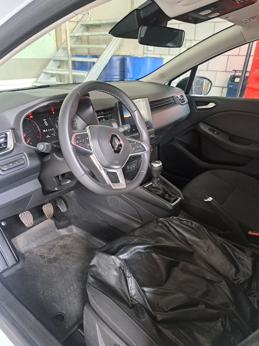 Renault Automobili: Renault Clio 1,0 Equilibre – Usato da Utzenstorf venduto da wuuzservice 3