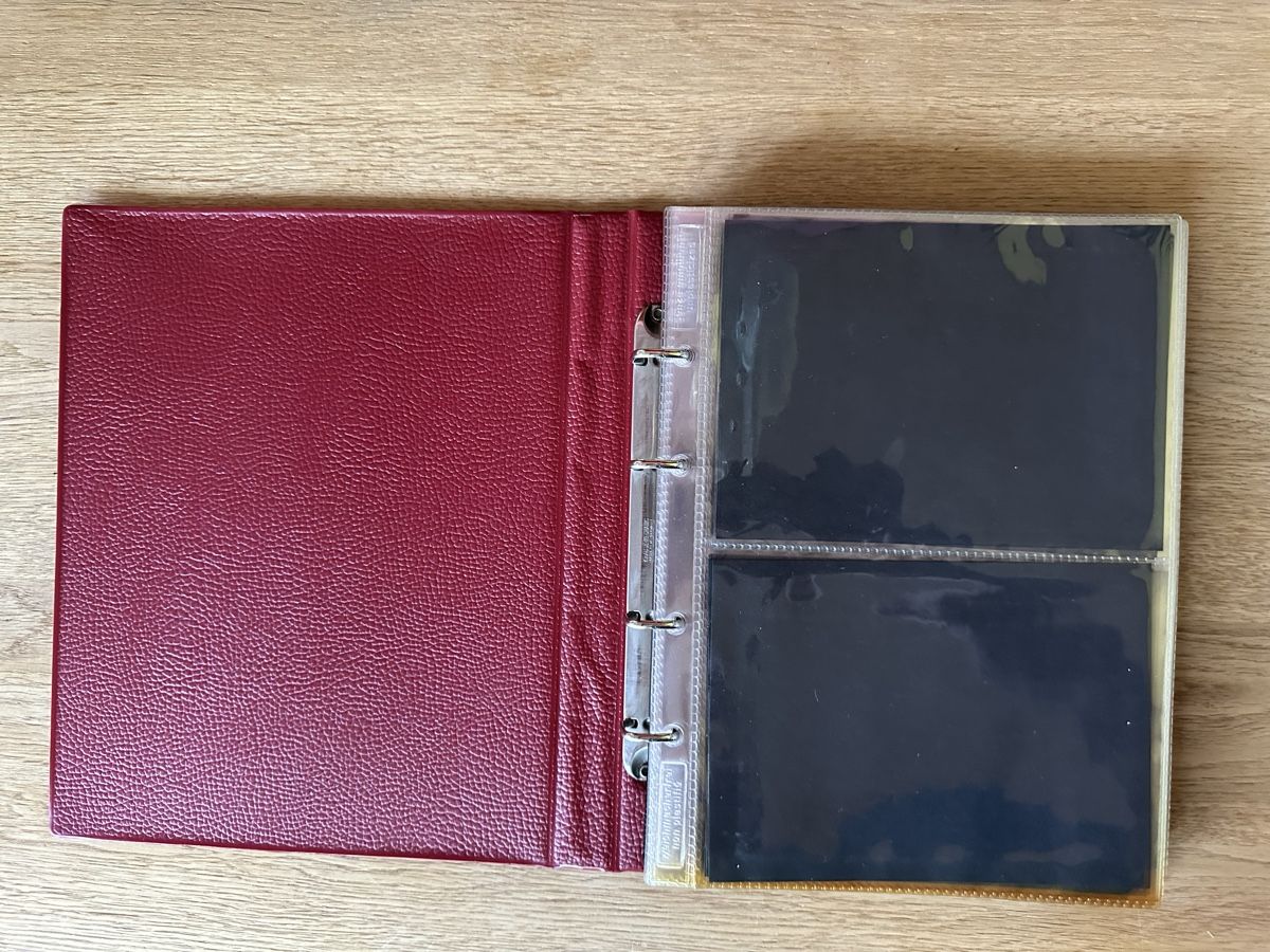 Album: Ringbinder mit 24 Einlageblätter mit leichten Gebrauchsspure – Usato da Schmitten / FR venduto da Samsara169 2