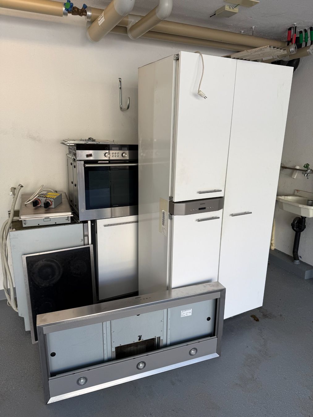 Elettrodomestici da cucina: Küchengeräte aus Umbau – Usato da Luzern venduto da kle_c7zx