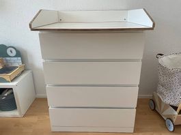 Malm-Kommode (Ikea), 4 Schubladen, mit Wickelaufsatz