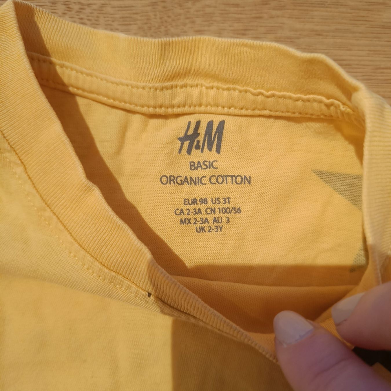Camicie, T-shirt & Polo: T-Shirt Grösse 98 – Usato da Jaberg venduto da urig17. 1