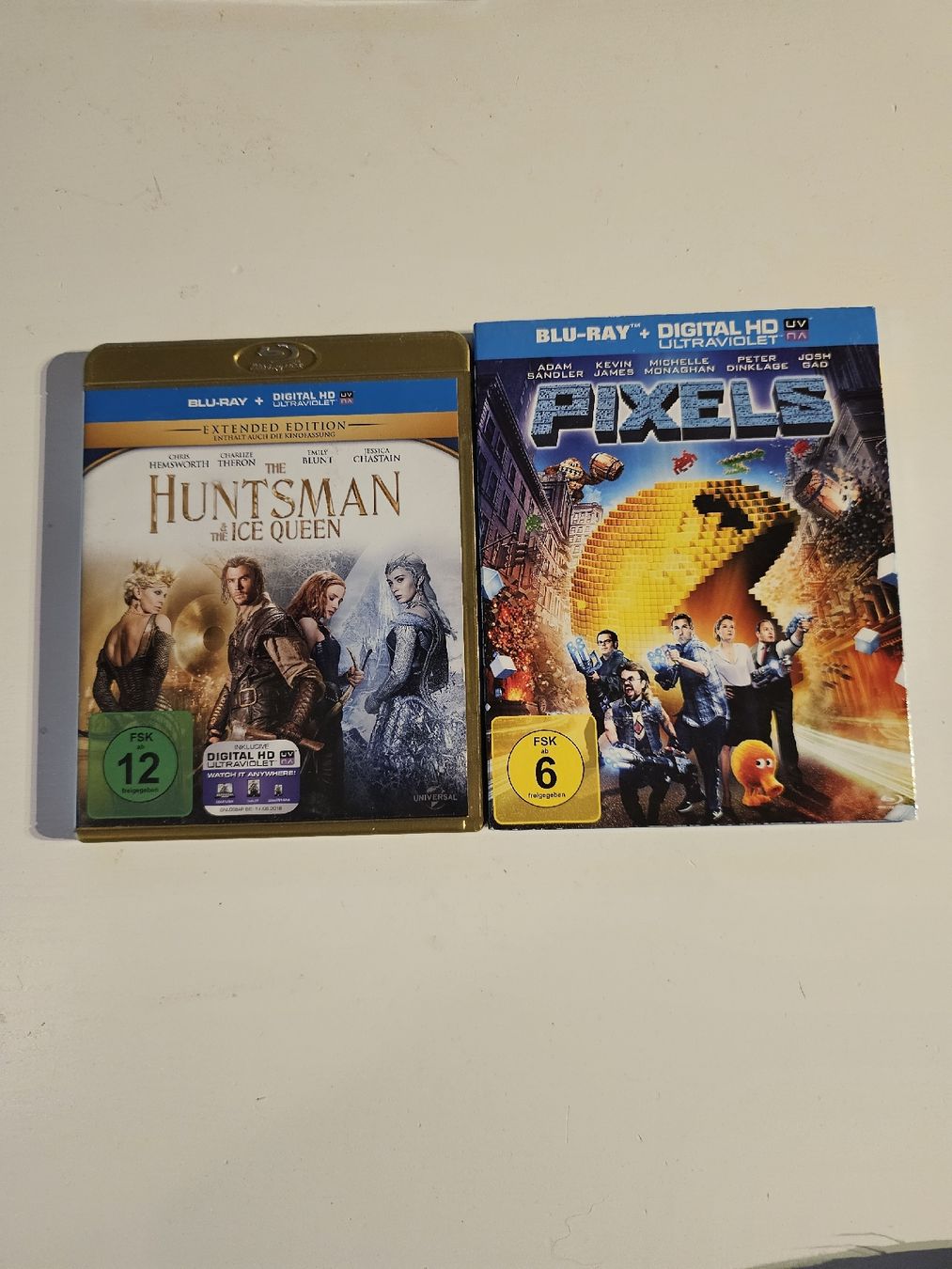 Alle DVDs: 2 Blu-Rays: Huntsman & Ice Queen, Pixels – Gebraucht aus Solothurn von nat_8yg2
