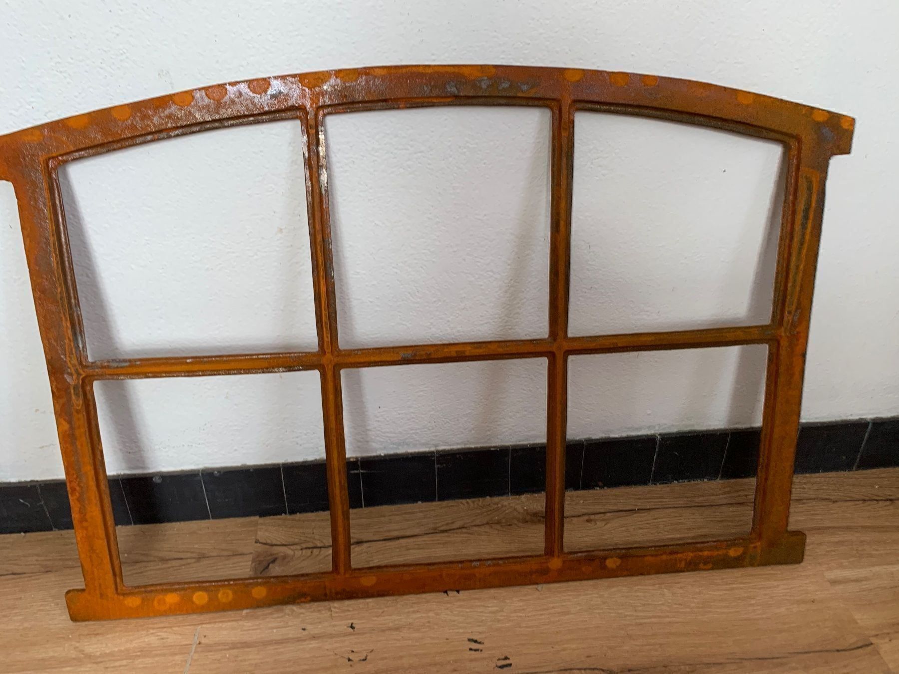 Finestre: Fenster Deko Gusseisen – Usato da Flawil venduto da Naphtali 3