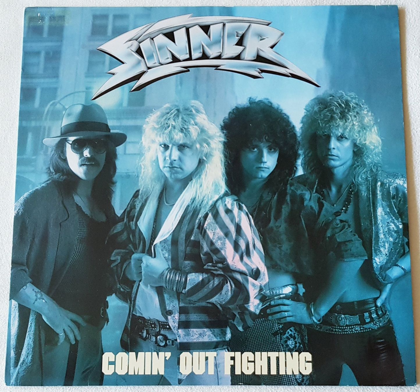 Dischi in vinile: Sinner – Comin' Out Fighting - LP - 1986 - First Press – Usato da Uster venduto da Zardodel