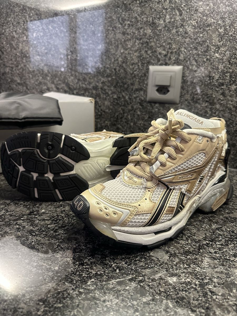 Balenciaga Scarpe da uomo: Balenciaga Runner Sneaker – Nuovo (secondo la descrizione) da Widnau venduto da ces_d8xn 4
