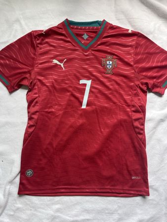 Fussballtrikot Portugal Ronaldo Grösse M neu mit Etikett