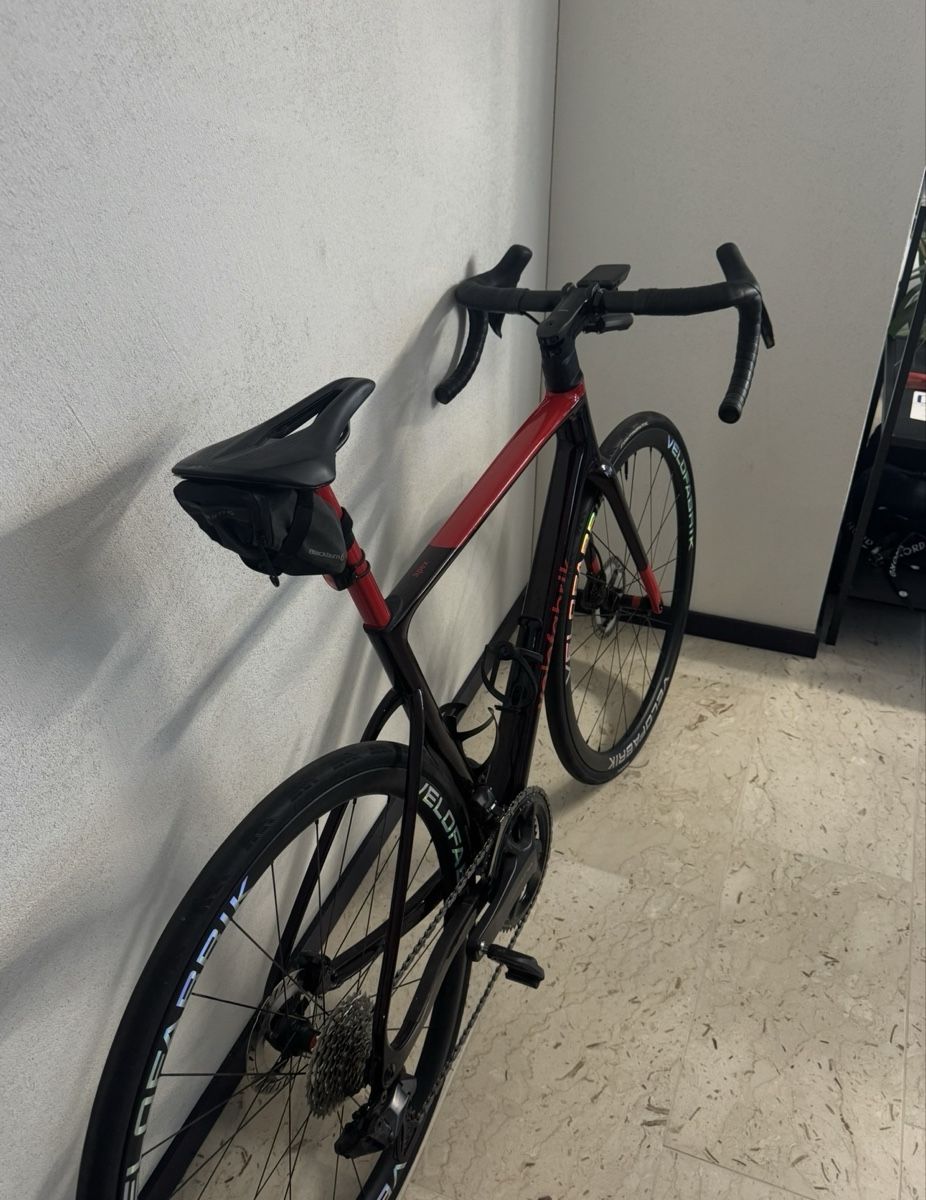 Ultegra Biciclette: Velofabrik Apex Ultegra Di2 – Usato da Feuerthalen venduto da Luca.- 1