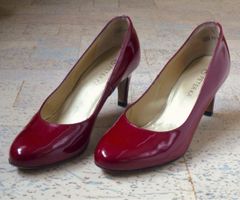 Rote Peter Kaiser Pumps