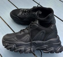 Neuwertige Trend Sneaker - Laufschuh Gr.38