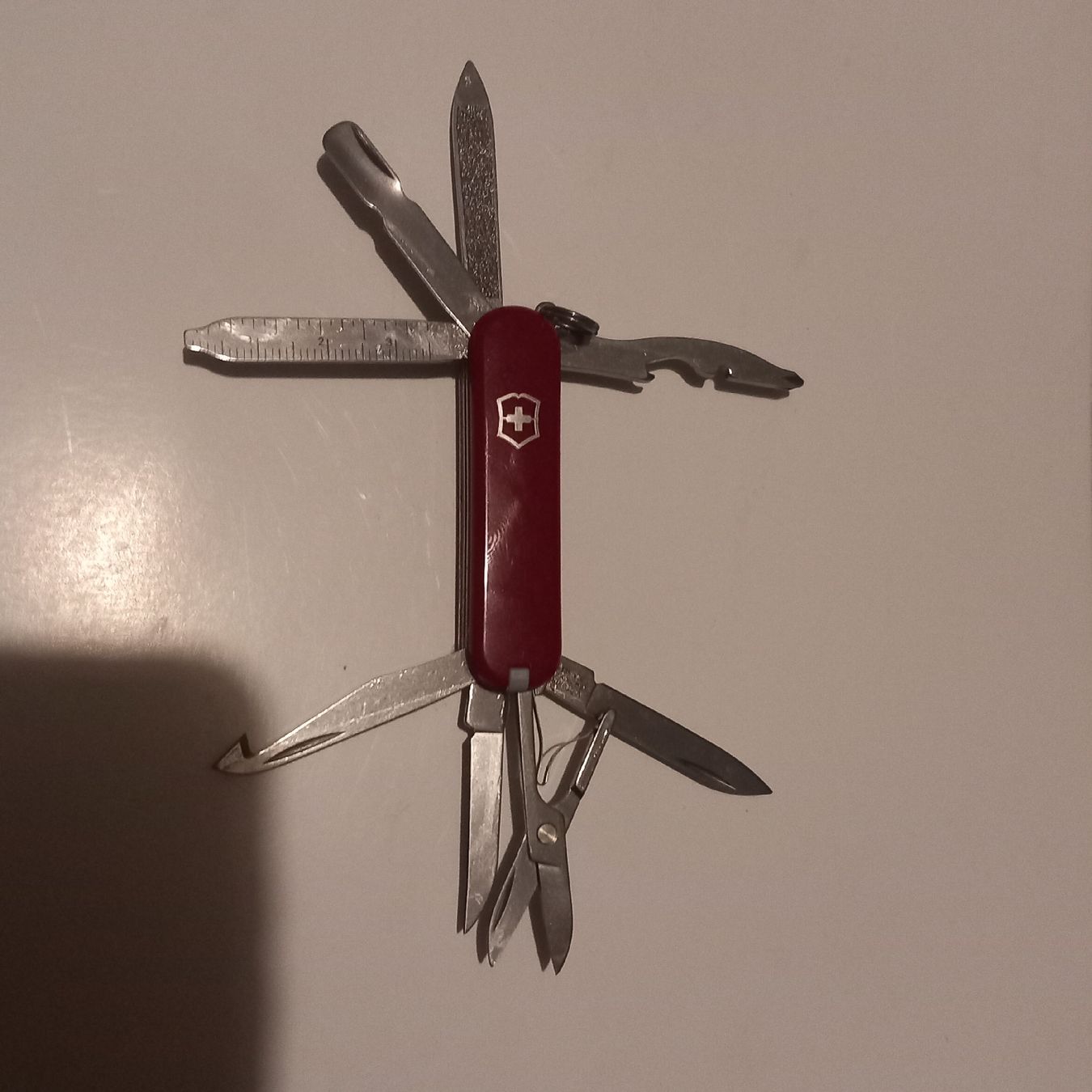 Victorinox Coltelli tascabile: Victorinox MiniChamp Rot sackmesser  – Usato da Rebstein venduto da Zauberwelt14