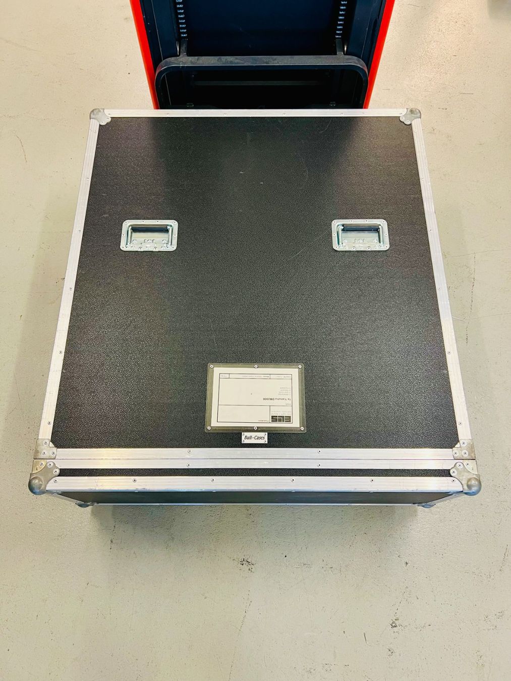 Yamaha Console di mixaggio: Yamaha DM2000 V2 Digital Mixer inkl. Meter Bridge und Case – Usato da Dietikon venduto da ExaLightAndSound 7