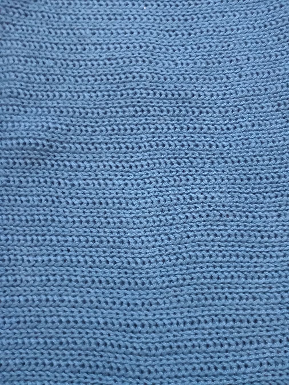 Pullover & Sweatshirts: Pull bleu en maille large Taille S – Gebraucht aus Faoug von per_kp6r 2