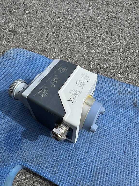 Radiatori: Siemens Stellantrieb SAS31 – Usato da Cham venduto da Andrin_21 3