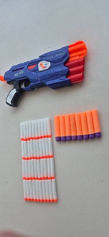 Nerf Spielzeuge: NERF Dual-Strike Blaster inkl. 48 Darts – Gebraucht aus Arbon von Ftdata 2