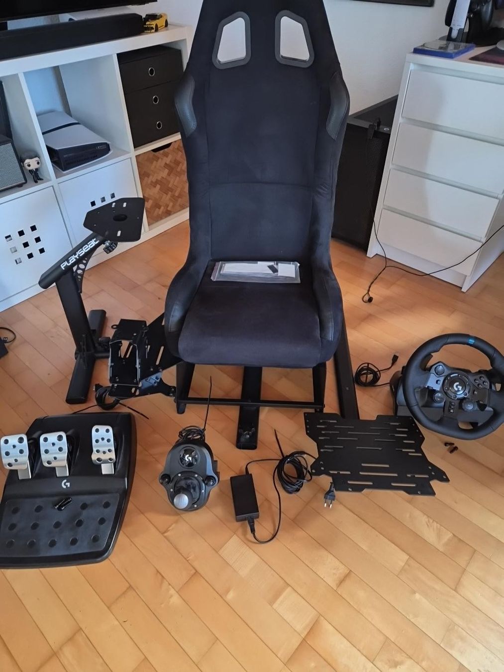 Systèmes de contrôle: Playseat Rennsitz mit Logitech Lenkrad Set gebraucht – D'occasion à Widnau par mer_6ghh