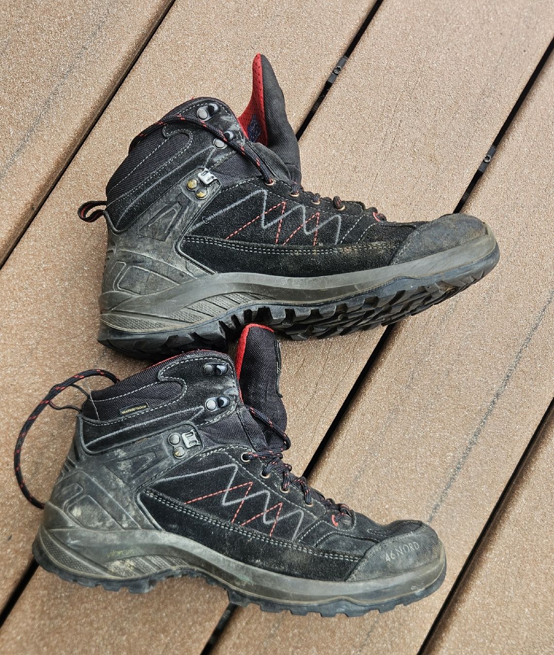Chaussures hommes: Wanderschuhe Gr 40 – D'occasion à Grabs par ricolino12 1